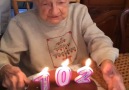 102 Yaşında Mum Üfletirsen Olacağı Bu :)