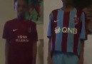 Yattara ve çocuklarından Trabzonspor tezahüratı...Babadan oğula...