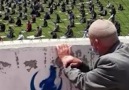 Yeni Şafak - Cuma namazı için stada giremeyen Konyalı dedeye Cumhurbaşkanı Erdoğan&seccade hediyesi