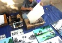 YETENEKLİ SOKAK SANATÇISI...SÜPER RESİM ÇİZİYOR
