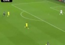 Zlatan İbrahimoviç'in Gol Sevinci Yaşarken Gol Atması