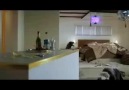 Akşam tavşan kız, gündüz bakıcı.
