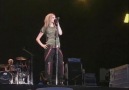 Avril Lavigne - Fall To Pieces @ Summer Sonic (Tokyo) [HQ]