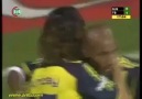 Çarşı gol gol der'de Anelka atmazmı hiç x)