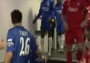 Chelsea'li miniğin Gerard'a yaptığına bakın :)