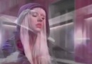 Christina Aguilera - Keeps Gettin' Better [HQ]