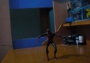 Dans Eden Örümcek - Süper oynuyor