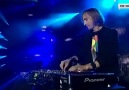 David Guetta ft. Chris Willis - Love is Gone ( live ) [HQ]