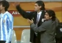 Maradona'nın oyuna zamanınında müdahalesi xD