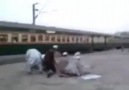 Namaz Bitmeden Tren kalkarsa  xD..( www.yarenturk.com )