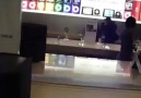NewYork Apple Store'da Ankaralı Namık Rüzgarı