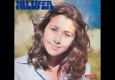 Nilüfer - Yolcu Yolunda Gerek