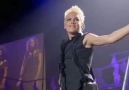 Pink - Leave Me Alone (I'm Lonely) [HQ]