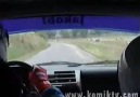 Rally Şampiyonasında Şoförleri Sinirlendiren Olay xD