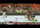 Rey & Triple H Cm Punk'ın Saçını Kesiyor [19 Nisan 2010 Raw]