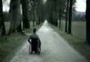 Sen hiç tekerlekli sandalye ile koşmayı denedinmi !!!