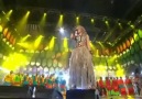 SHAKIRA 2010 FIFA WORLD CUP - WAKA WAKA [HD]