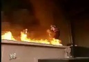 Shane Mcmahon Kane 'i Ateşe Atıyor.  Oha