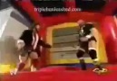 Triple H Zıpladı Zıpladı...Sonra Düştü xD