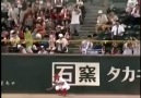 Wall-climbing Baseball Catch