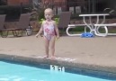 Evde Eğitim - Daha 16 aylık bir çocuğun yüzüşüne bakın....