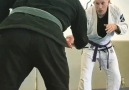 Quick triangle choke setup when pulling... - Jiu-Jitsu Magazine